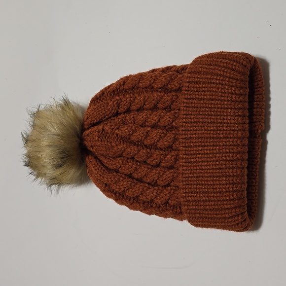 Hat - Picture 1 of 7